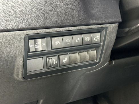 Used 2023 Toyota Tundra SR5 w/ SR5 Premium Package RWD image 16