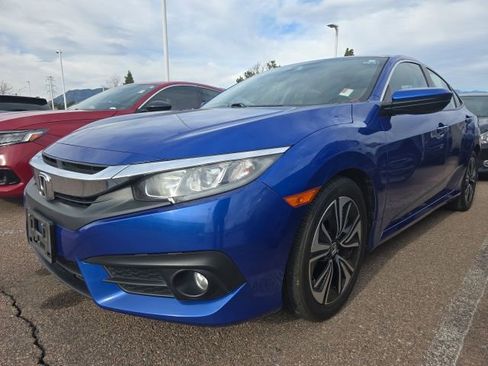 Used 2017 Honda Civic EX-T image 3