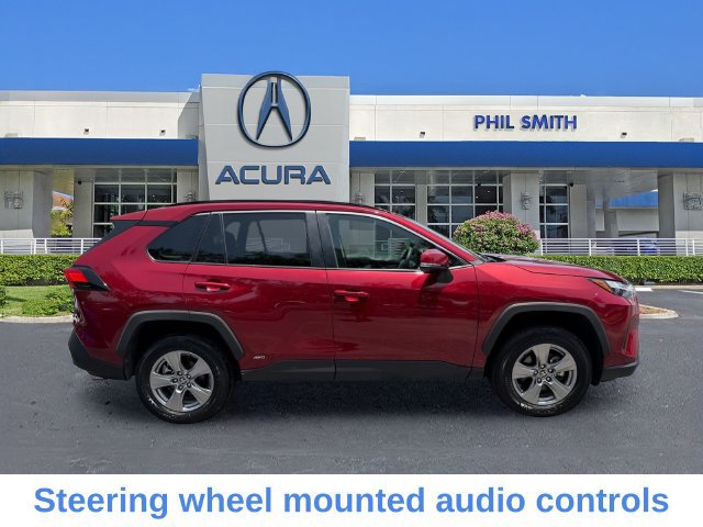 Used 2025 Toyota RAV4 XLE AWD/4WD image 5