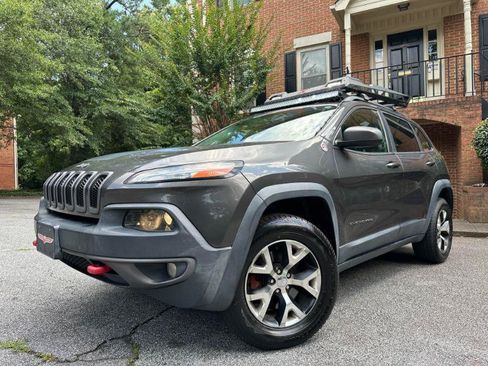 Used 2015 Jeep Cherokee Trailhawk w/ Leather Interior Group AWD/4WD image 1