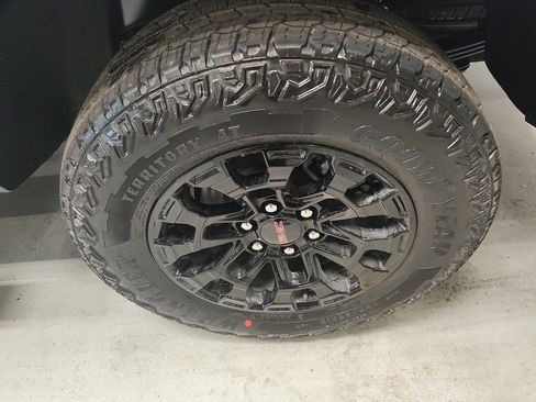 New 2026 GMC Canyon Elevation w/ Convenience Package image 18