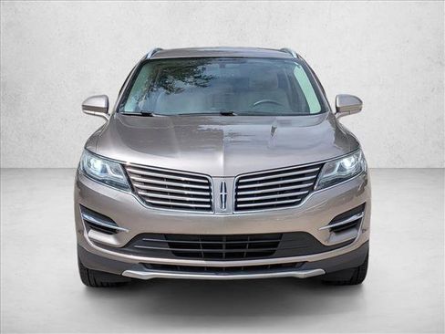 Used 2018 Lincoln MKC Premiere AWD/4WD image 2