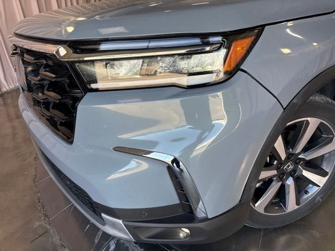 Used 2023 Honda Pilot Elite image 9