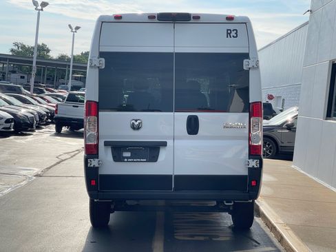 Used 2023 RAM ProMaster 2500 FWD image 4