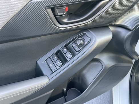 Used 2025 Subaru Crosstrek 2.0i Premium image 23