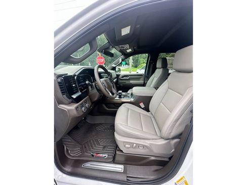 New 2025 Chevrolet Silverado 1500 LT Trail Boss w/ Convenience Package II image 18