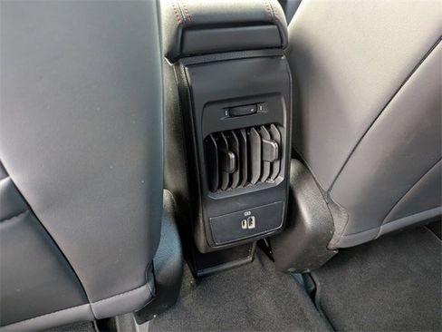 Used 2024 Dodge Hornet R/T image 13