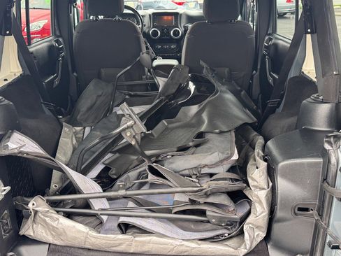 Used 2014 Jeep Wrangler Unlimited Sahara w/ Max Tow Package image 19