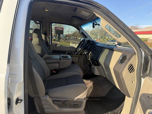Used 2010 Ford F350 XLT image 12