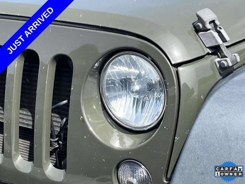 Used 2016 Jeep Wrangler Unlimited Sport w/ Quick Order Package 24S AWD/4WD image 9