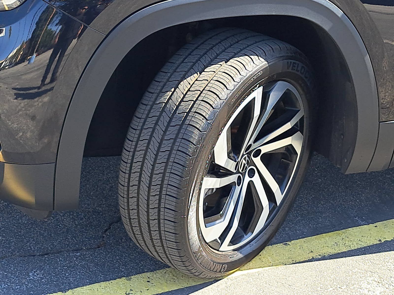 Used 2022 Volkswagen Atlas SEL AWD/4WD image 36