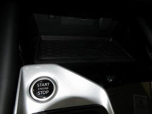 Used 2025 Nissan Altima 2.5 SR w/ SR Premium Package image 23