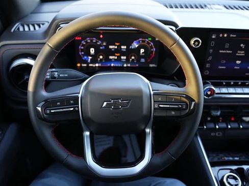 Used 2024 Chevrolet Colorado Z71 w/ Z71 Convenience Package 2 image 27