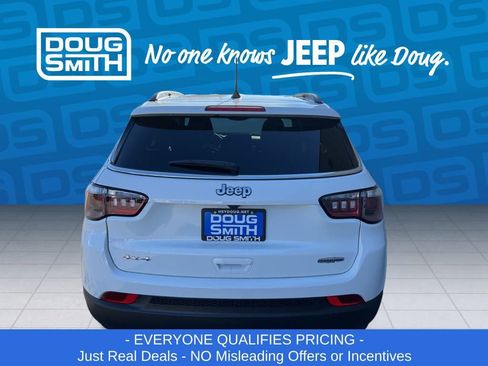 New 2026 Jeep Compass Latitude image 5