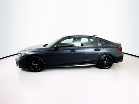 Used 2025 Honda Civic Sport image 4