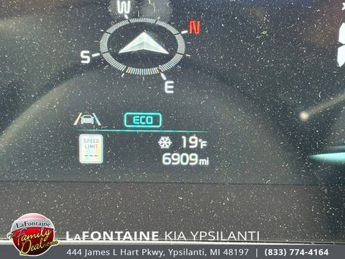 Certified 2025 Kia Sportage EX w/ EX Premium Package image 14