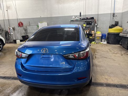 Used 2017 Toyota Yaris iA image 3