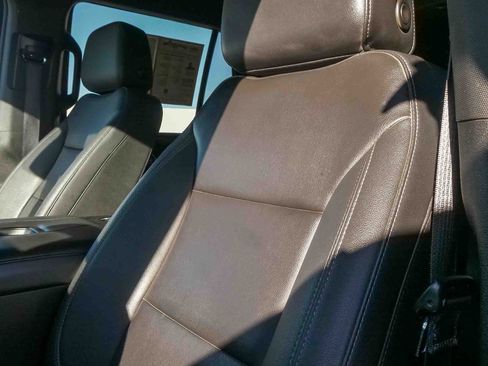 Used 2023 Chevrolet Tahoe Z71 w/ Z71 Off-Road Package image 22