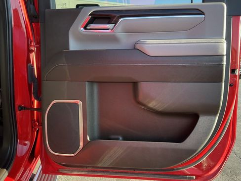 Used 2024 GMC Sierra 3500 SLT w/ SLT Convenience Package image 35