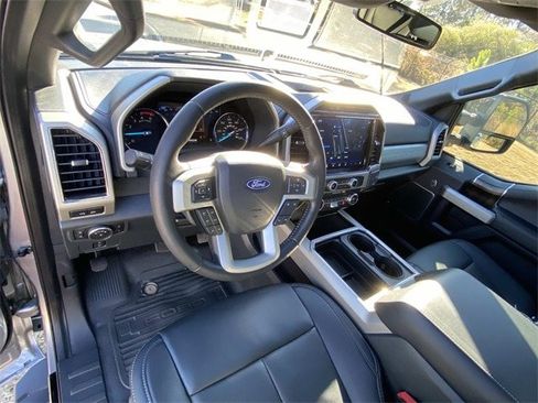 Used 2022 Ford F250 Lariat w/ Black Appearance Package image 59