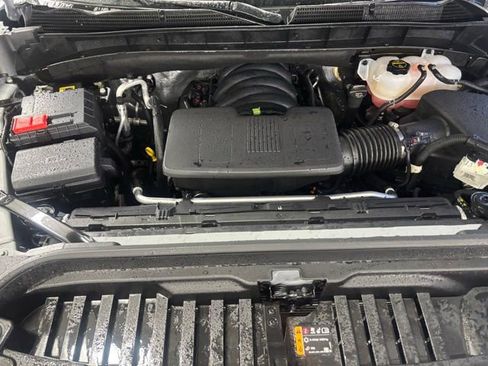 Used 2024 GMC Sierra 1500 AT4 w/ Technology Package AWD/4WD image 11