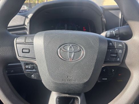 Used 2025 Toyota Camry LE image 25