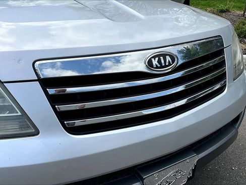 Used 2009 Kia Borrego LX w/ Convenience Pkg image 32