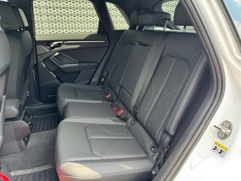 Certified 2025 Audi Q3 2.0T Premium w/ Convenience Package AWD/4WD image 11