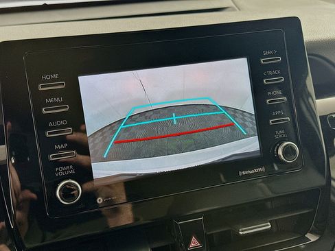 Used 2021 Toyota Camry SE image 22