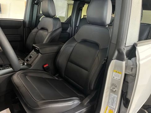 New 2026 Ford Bronco Outer Banks w/ Sasquatch Package AWD/4WD image 17