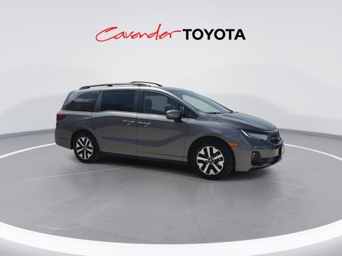 Used 2026 Honda Odyssey EX-L image 2