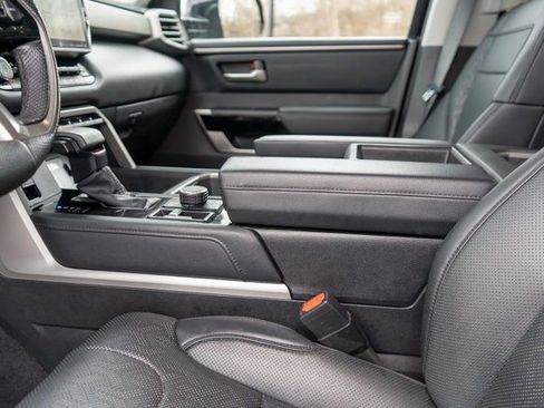 Used 2022 Toyota Tundra Limited w/ TRD Off-Road Package image 21