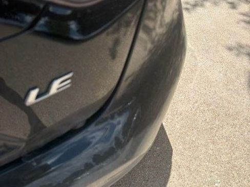 Used 2021 Toyota Corolla LE FWD image 4