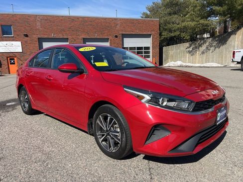 Certified 2023 Kia Forte LXS image 7