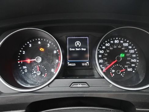 Used 2019 Volkswagen Tiguan SE w/ Panoramic Sunroof Package AWD/4WD image 10