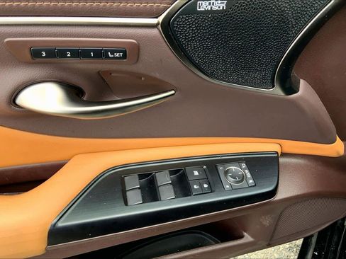 Used 2020 Lexus ES 350 w/ Accessory Package 2 image 36