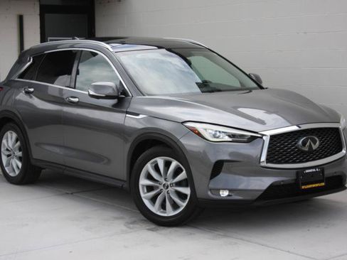 Used 2019 INFINITI QX50 Essential w/ Premium Heat Package AWD/4WD image 4