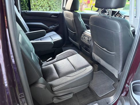 Used 2017 GMC Yukon XL SLT w/ Open Road Package image 29