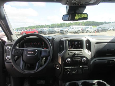 New 2026 GMC Sierra 3500 Pro AWD/4WD image 14