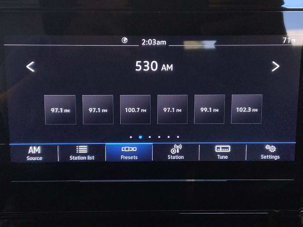 Used 2025 Volkswagen Jetta Sport FWD image 25