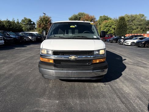 Used 2023 Chevrolet Express 2500 w/ Driver Convenience Package image 6