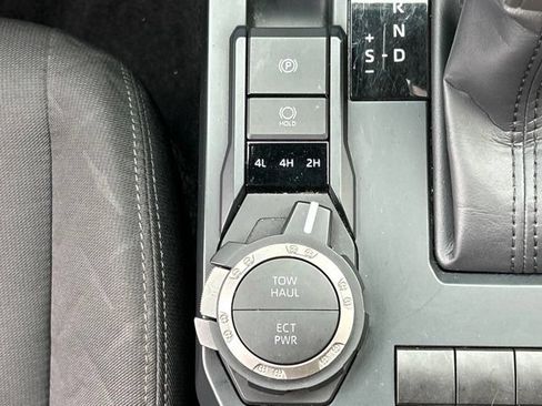 Certified 2025 Toyota Tacoma SR5 AWD/4WD image 54
