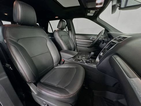 Used 2018 Ford Explorer Sport w/ Equipment Group 401A AWD/4WD image 15