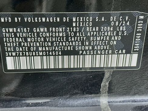 Used 2025 Volkswagen Jetta SE FWD image 12