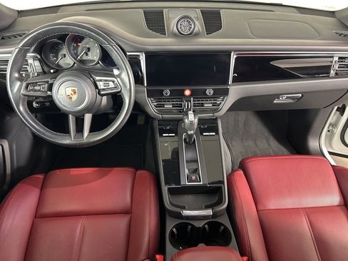 Certified 2023 Porsche Macan Turbo image 23