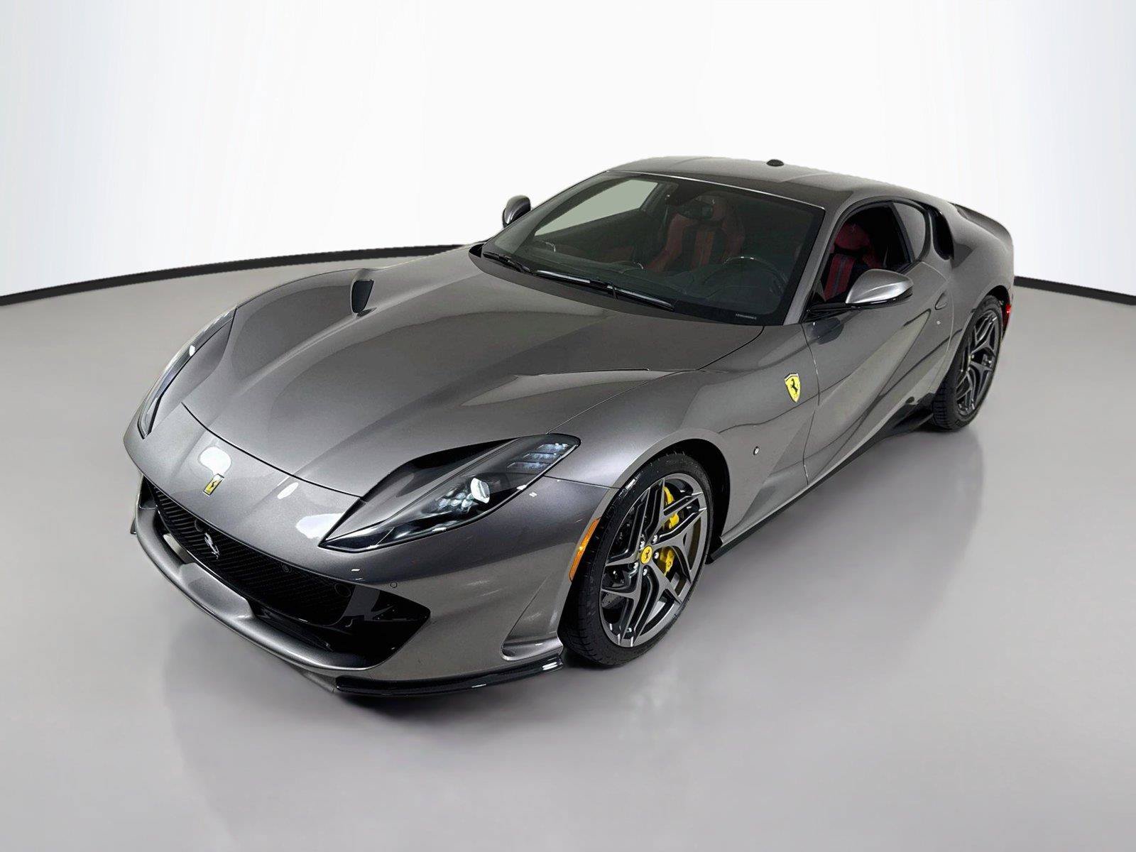 Used 2019 Ferrari 812 Superfast RWD image 10