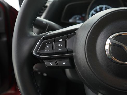 Used 2018 MAZDA MAZDA3 Touring image 21