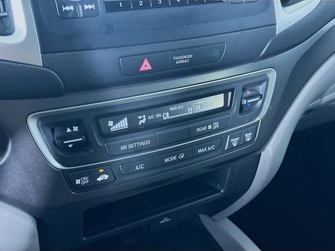 Used 2017 Honda Pilot LX image 22