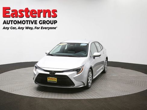 Used 2024 Toyota Corolla LE image 95