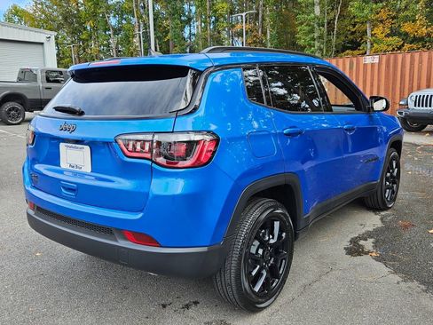 New 2026 Jeep Compass Latitude image 11